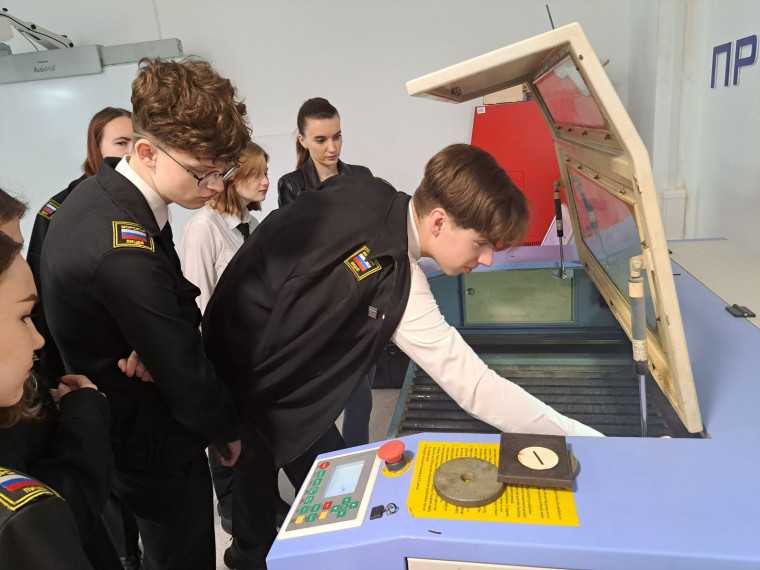 Инженерный класс на практике в 2Кванториуме".